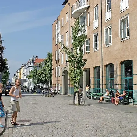 2br With Balconies And Art In Historical Area Appartement *