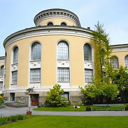 Appartement 2br With Balconies And Art In Historical Area *