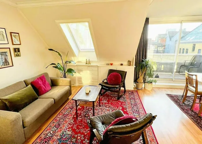 2br With Balconies And Art In Historical Area Διαμέρισμα